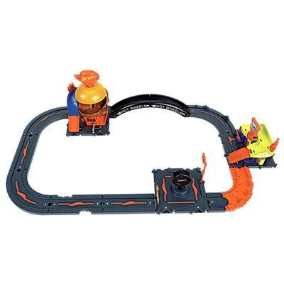 Mattel Hdn95 Hot Wheels  Pist Dünyası Oyun Seti*2